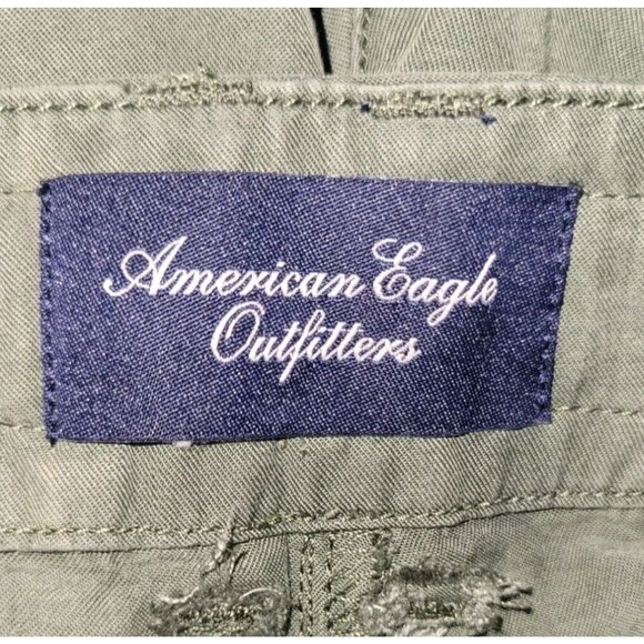 American Eagle Aztec Embroidered Shorts Size 12 Green Low Rise Festival Boho - Picture 5 of 6